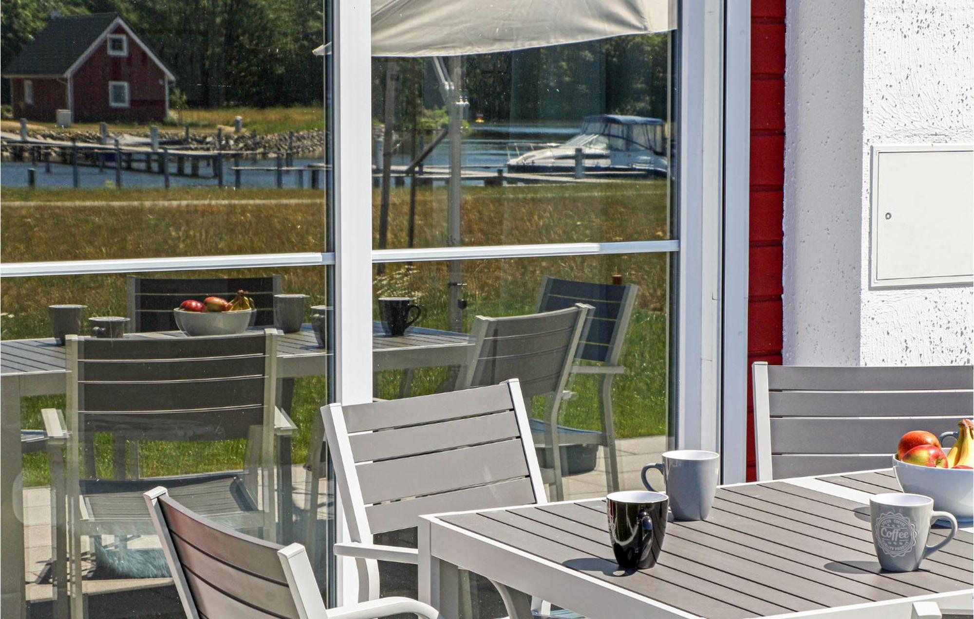 2 Bedroom Stunning Home In Zerpenschleuse Esterno foto